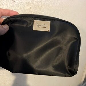 Nicole Miller cosmetic pouch